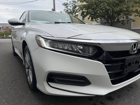 Used 2018 Honda Accord LX image 11