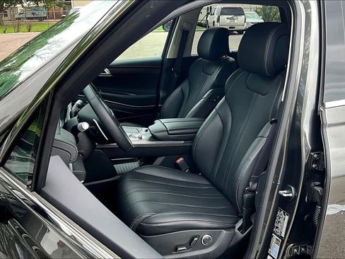 Used 2024 Genesis GV80 3.5T image 36