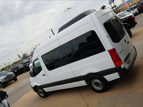 Used 2025 Mercedes-Benz Sprinter 2500 image 12