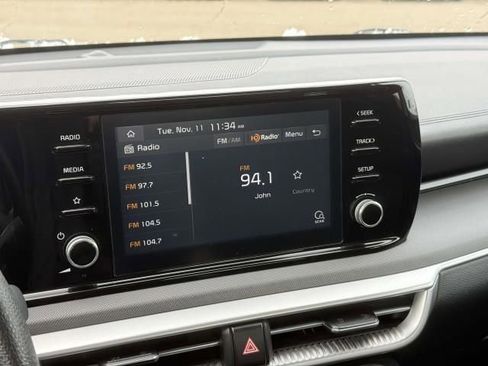 Used 2021 Kia K5 LXS image 21