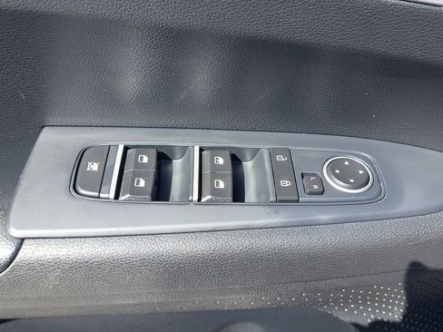 Used 2024 Kia Forte LXS w/ LXS Technology Package FWD image 25