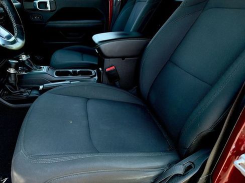 Used 2022 Jeep Wrangler Unlimited Sahara w/ Cold Weather Group image 20