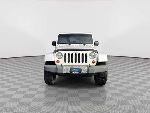Used 2012 Jeep Wrangler Unlimited Sahara w/ Connectivity Group image 3