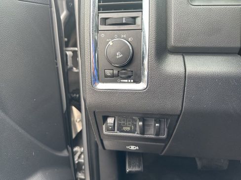 Used 2011 RAM 3500 Laramie w/ Cold Weather Group image 12