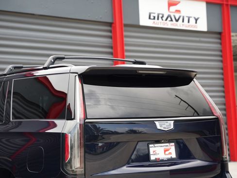 Used 2023 Cadillac Escalade ESV Sport Platinum w/ LPO, ONYX Package RWD image 9