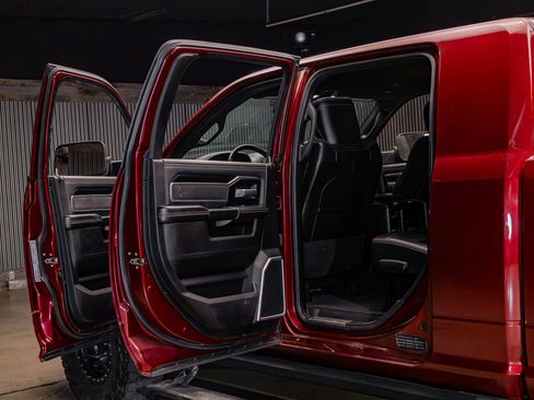 Used 2021 RAM 2500 Laramie w/ Night Edition AWD/4WD image 28