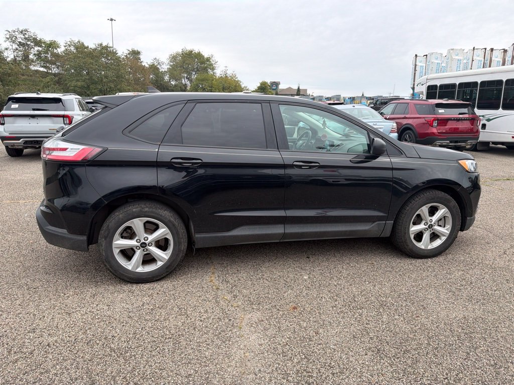 Used 2024 Ford Edge SE AWD/4WD image 5