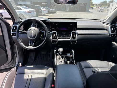 Used 2022 Kia Sorento SX AWD/4WD image 9