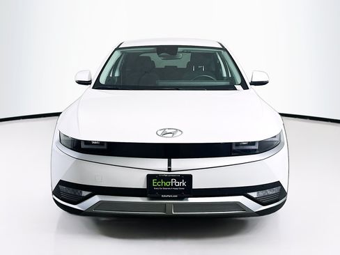 Used 2024 Hyundai Ioniq 5 SEL RWD image 2
