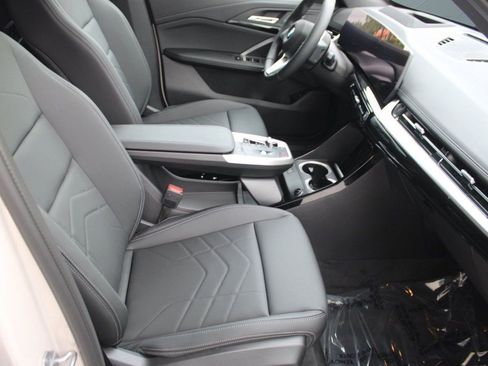 Used 2026 BMW X1 xDrive28i image 34