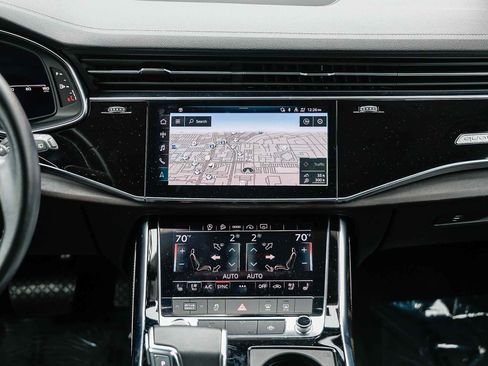 Used 2023 Audi Q8 Premium Plus w/ Premium Plus Package image 11