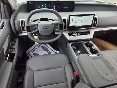 New 2026 Ford Expedition Active AWD/4WD image 8
