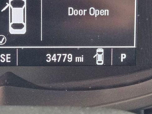 Certified 2022 Chevrolet Trax LT w/ LT Convenience Package image 22