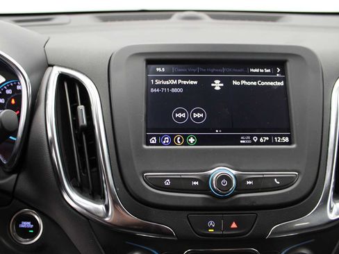 Used 2024 Chevrolet Equinox LT image 25