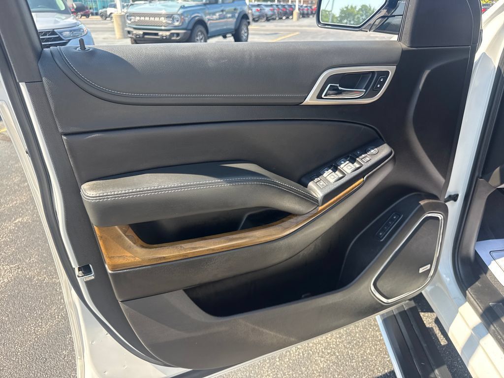 Used 2020 GMC Yukon Denali w/ Denali Ultimate Package AWD/4WD image 35