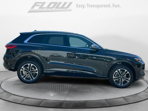 Used 2025 Audi Q5 Premium Plus w/ Premium Plus AWD/4WD image 10