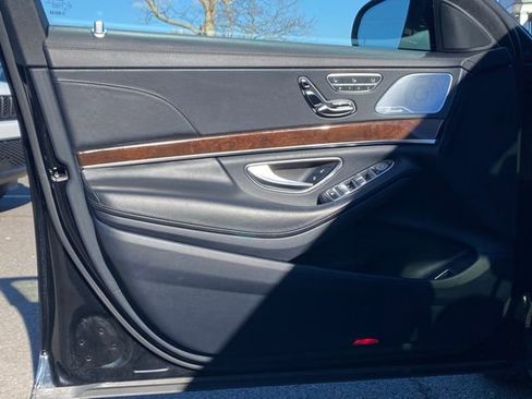 Used 2018 Mercedes-Benz S 560 4MATIC Sedan image 26