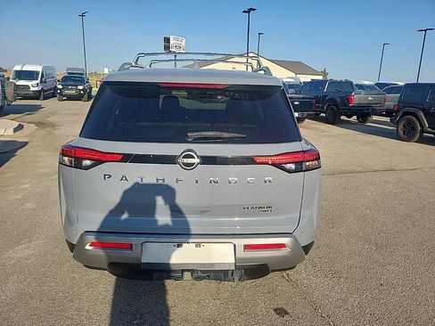 Used 2022 Nissan Pathfinder Platinum w/ Cargo Package image 3