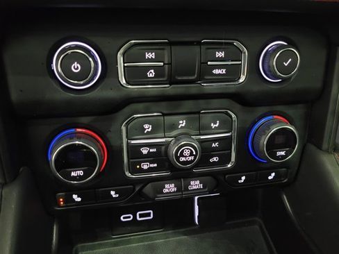 Used 2022 Chevrolet Tahoe RST w/ Luxury Package image 48