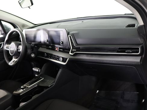 Used 2024 Kia Sportage LX image 25