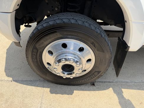 Used 2019 Ford F450 Platinum w/ Platinum Ultimate Package AWD/4WD image 44