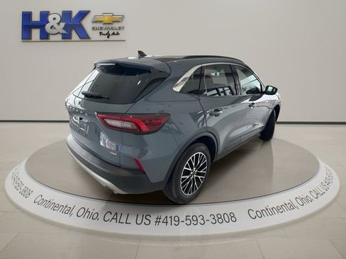 Used 2024 Ford Escape SE image 4