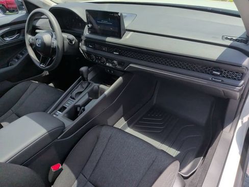 Used 2026 Honda Accord SE image 17