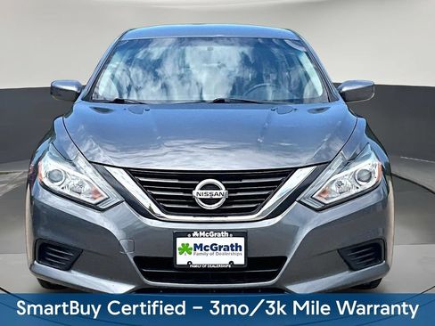 Used 2017 Nissan Altima 2.5 S w/ Power Driver Seat Package FWD image 2