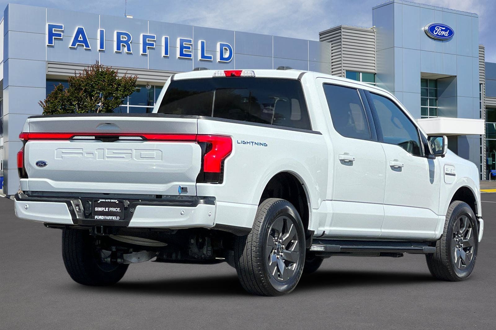 Certified 2023 Ford F150 Lightning Lariat w/ Tow Technology Package AWD/4WD image 2