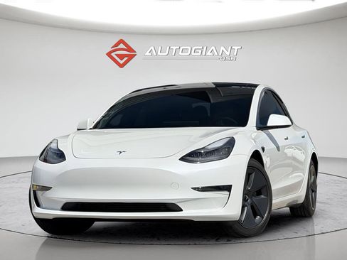 Used 2022 Tesla Model 3 Long Range image 1