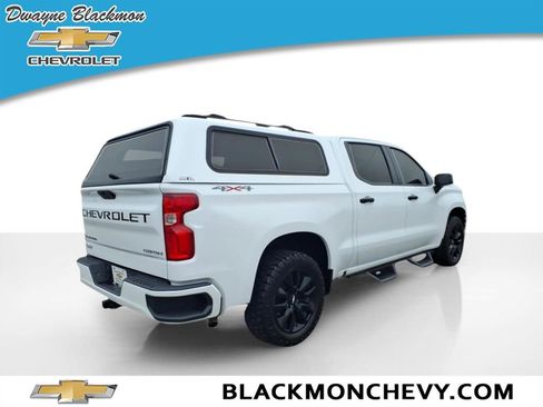 Used 2022 Chevrolet Silverado 1500 Custom w/ Safety Confidence Package image 3