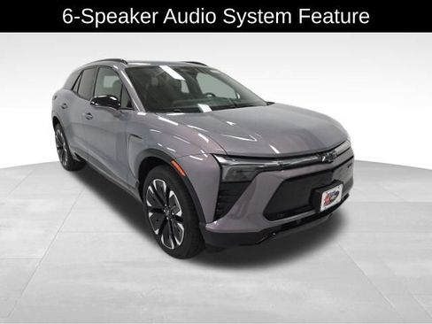 New 2025 Chevrolet Blazer EV RS image 8