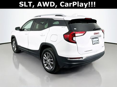 Used 2024 GMC Terrain SLT image 6