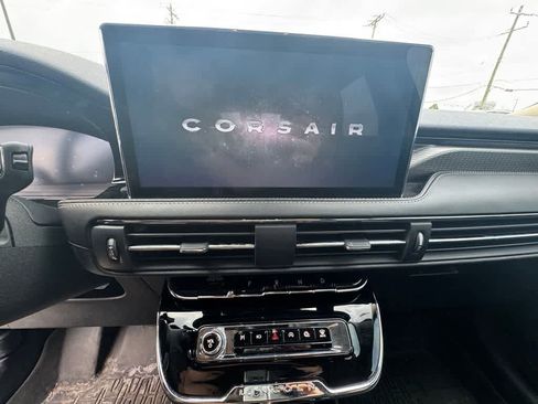 Used 2023 Lincoln Corsair Reserve w/ Equipment Group 201A AWD/4WD image 22