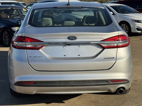 Used 2018 Ford Fusion S image 6
