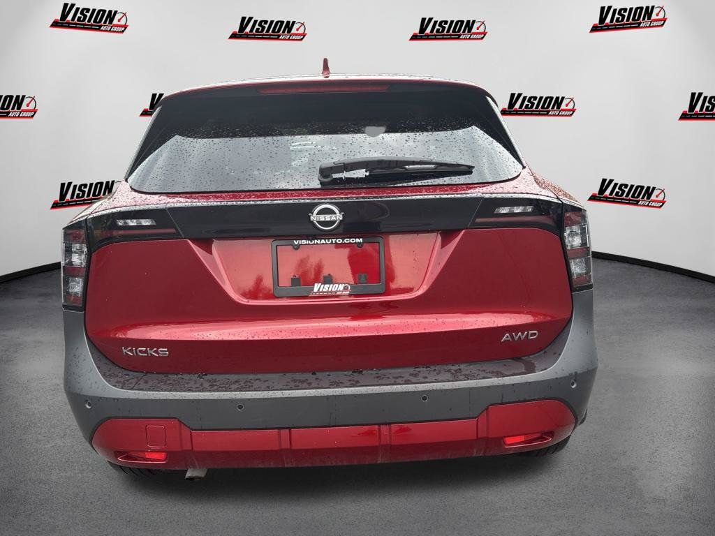 Used 2025 Nissan Kicks SV AWD/4WD image 6