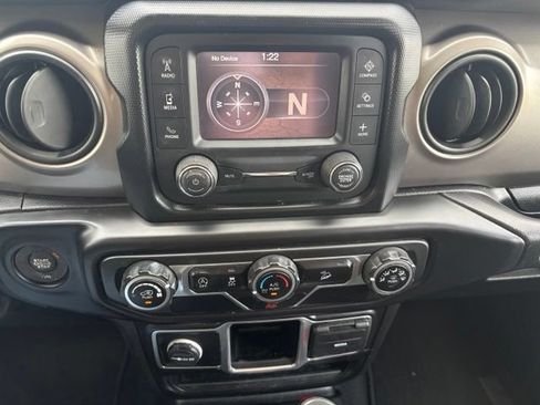 Used 2020 Jeep Wrangler Sport AWD/4WD image 27