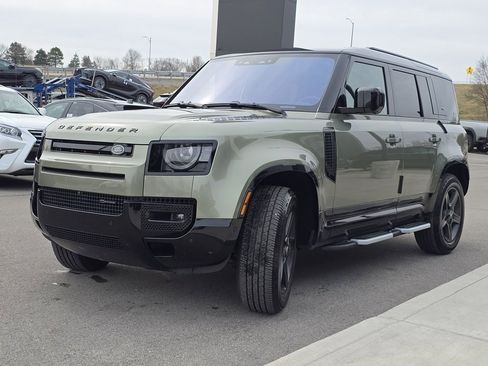 Used 2023 Land Rover Defender 110 X-Dynamic SE image 19