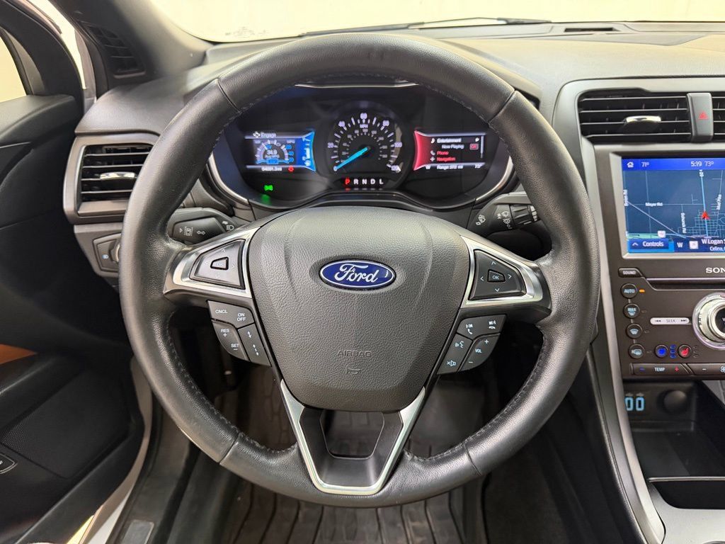 Used 2020 Ford Fusion Energi Titanium FWD image 21