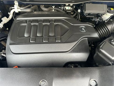 Used 2017 Acura MDX w/ Technology & Entertainment image 7