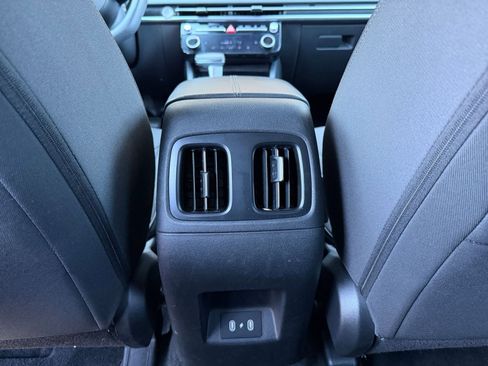 Used 2025 Hyundai Tucson SEL image 24