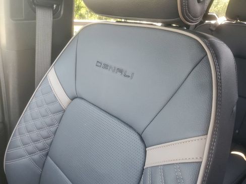 Used 2024 GMC Canyon Denali AWD/4WD image 37