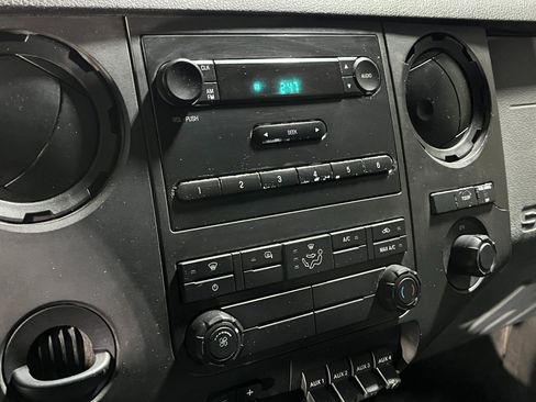 Used 2013 Ford F450 XL w/ PWR Equipment Group image 16