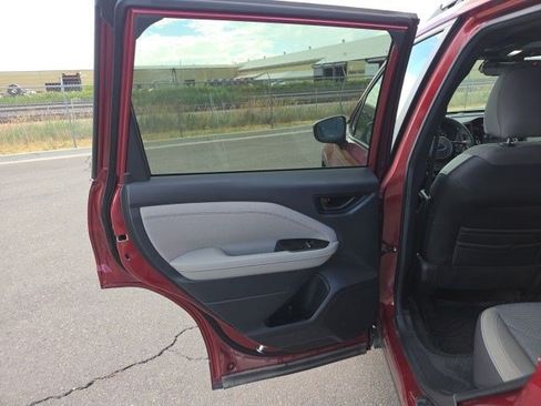 Used 2026 Subaru Forester Premium AWD/4WD image 13