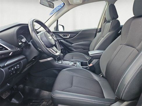 Certified 2023 Subaru Forester Premium image 9