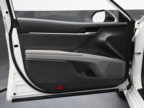 Used 2023 Toyota Camry LE image 37