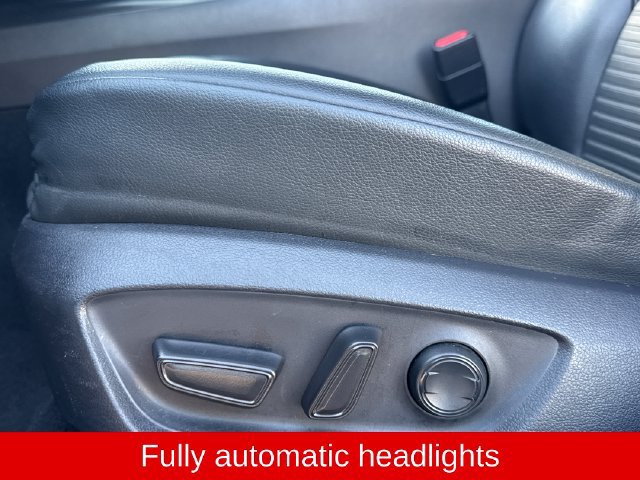 Used 2019 Toyota Camry SE FWD image 20
