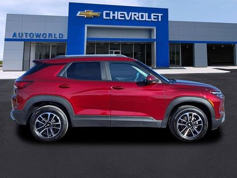 Used 2025 Chevrolet TrailBlazer LT image 8