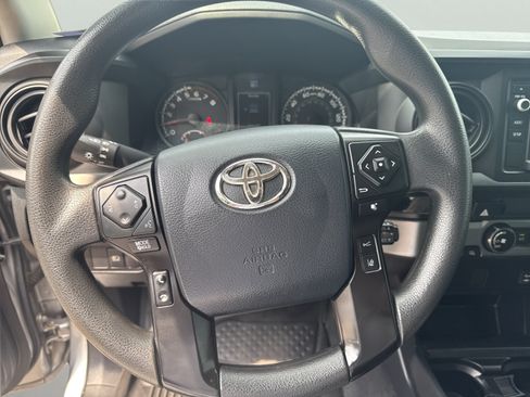 Used 2018 Toyota Tacoma SR w/ SR Convenience Package AWD/4WD image 13