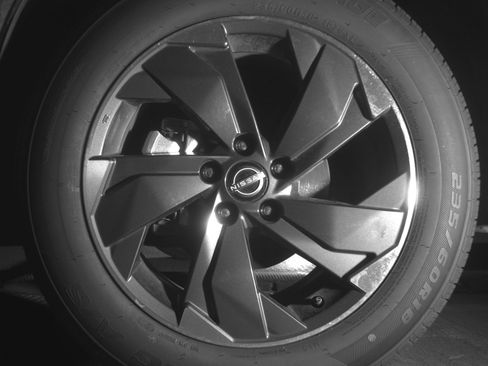 Used 2025 Nissan Rogue SV image 12